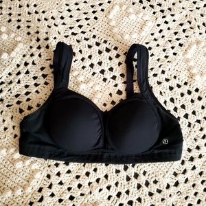Lululemon black padded sports bra